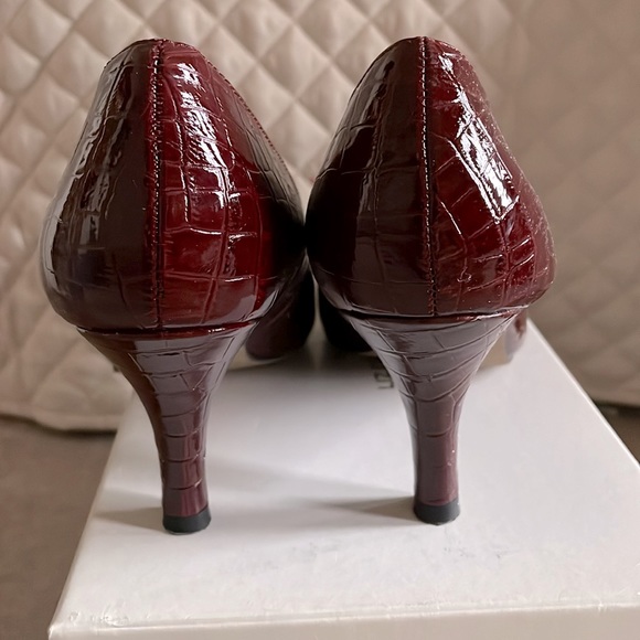 Like New Burgundy Patent Heels from Karen Scott - Picture 5 of 9